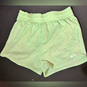 Nike One Youth Large green